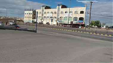 مجمع صناعي للبيع في مادبا  شارع عمان