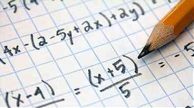 استاذة التعليم الثانوي الإعدادي رياضيات