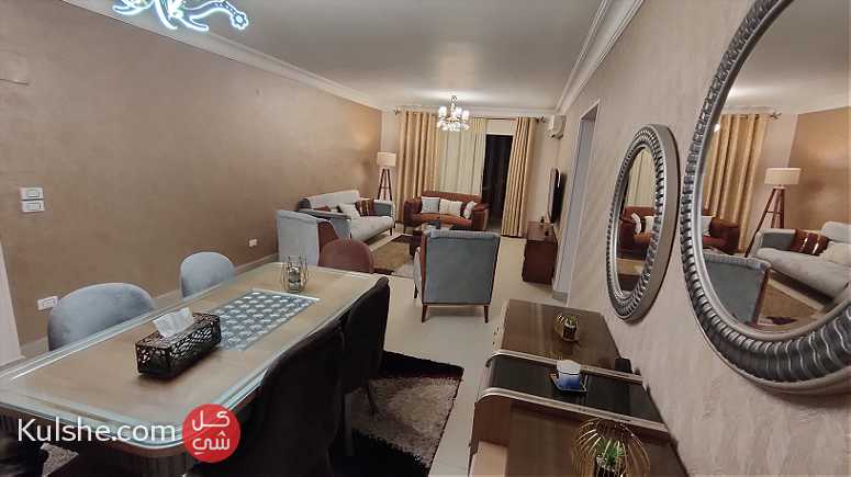 شقة للايجار مفروش اول سكن 130 متر شارع انور المفتى مدينة نصر - Image 1