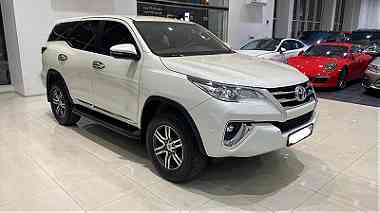 Toyota Fortuner 2019 (Pearl)
