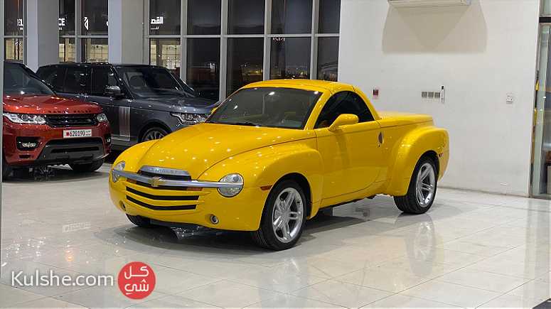 Chevrolet SSR 2004 (Yellow) - صورة 1