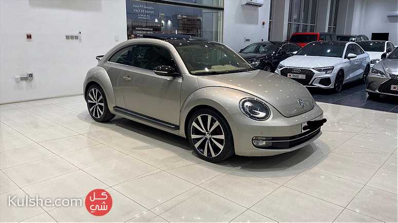 Volkswagen Beetle 2015 (Gold Black) - Image 1