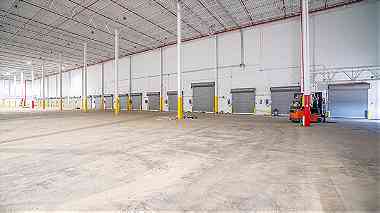 Food and Drugs warehouse for lease in Sinaiya Dammam