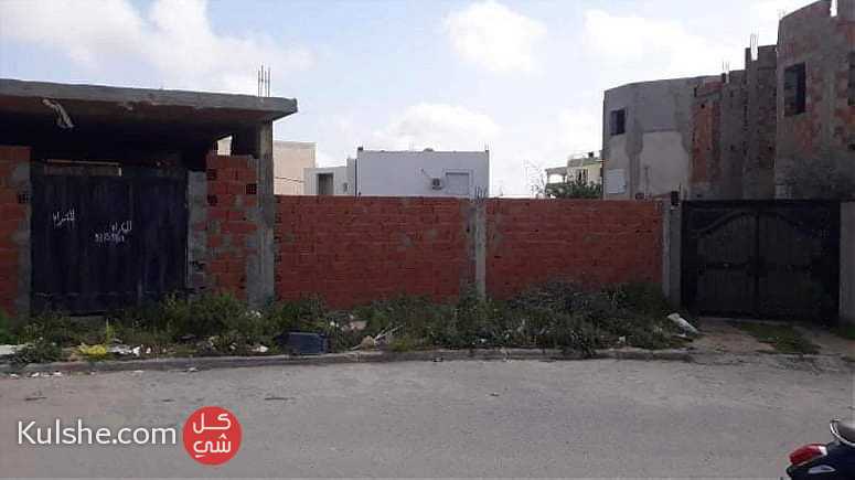أراضي سكنية و تجارية للبيع في سوسة حي الرياض - صورة 1