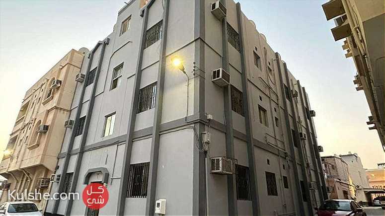 بناية للبيع في الرفاع الشرقي - Image 1
