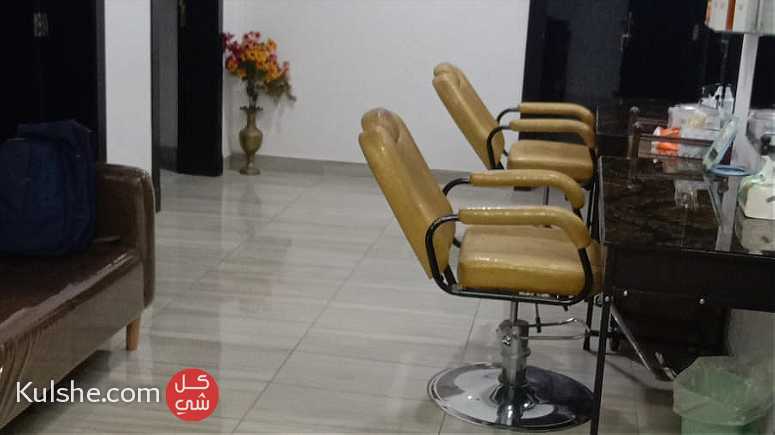 For Sale a running ladies salon business with all equipment and CR - صورة 1