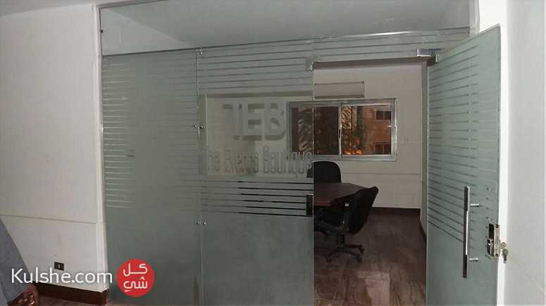 مكتب دور ارضي قريبه من مترو البحوث وشارع محي الدين ابو العز ١٣٠متر - صورة 1