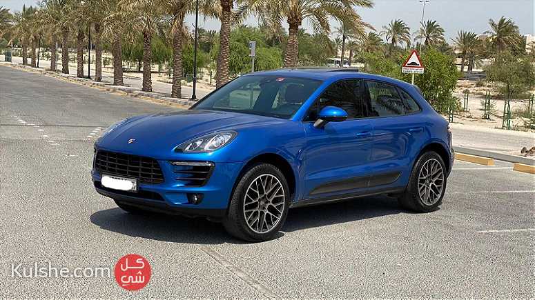 Porsche Macan 2018 (Blue) - Image 1
