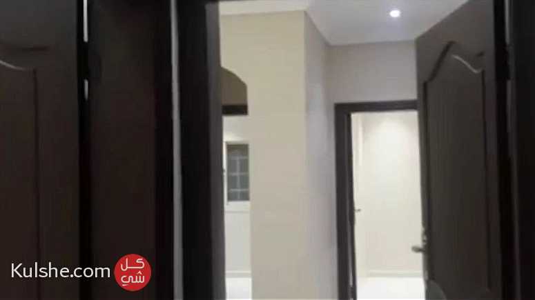 شقة بسعر مناسب للإيجار بحي الأجاويد جده - Image 1