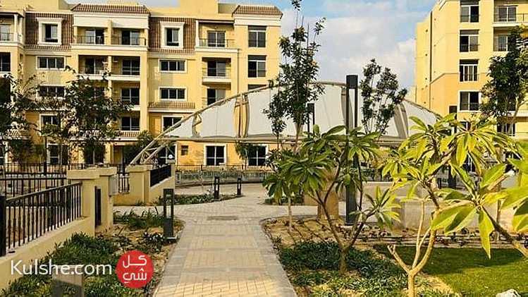 بالقرب من الشروق علي طريق السويس شقة للبيع بالتقسيط في سراي مدينة مصر - Image 1