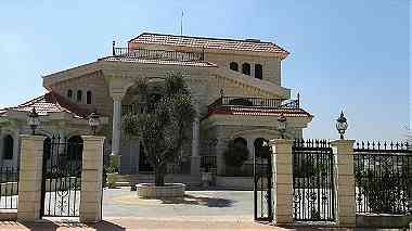 قصر مميز للبيع بجنوب لبنان