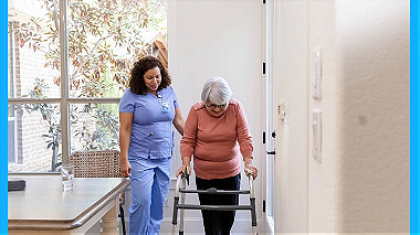 خدمات رعاية المسنين