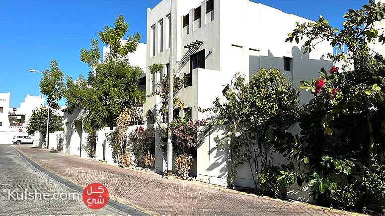 Garden villa for sale in Diyar Al Muharraq - صورة 1