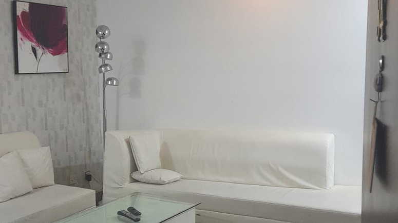 Fully furnished  flat for rent in Seef area - صورة 1