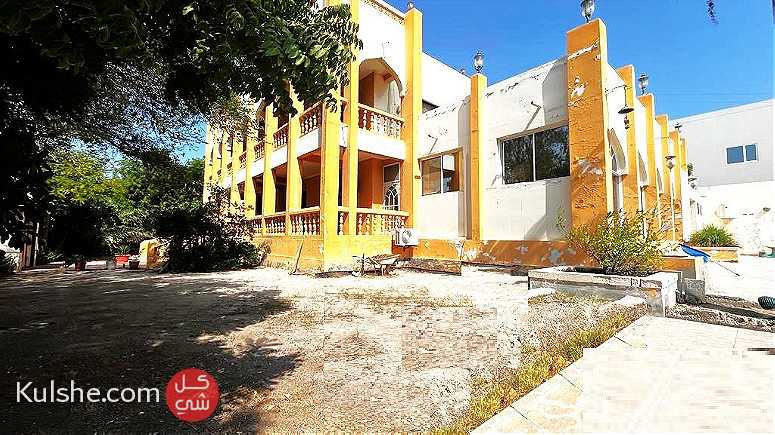 Residential villa for sale as land value in Aali - صورة 1