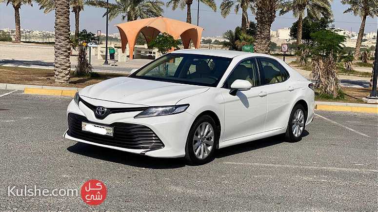 Toyota Camry LE 2019 (White) - Image 1