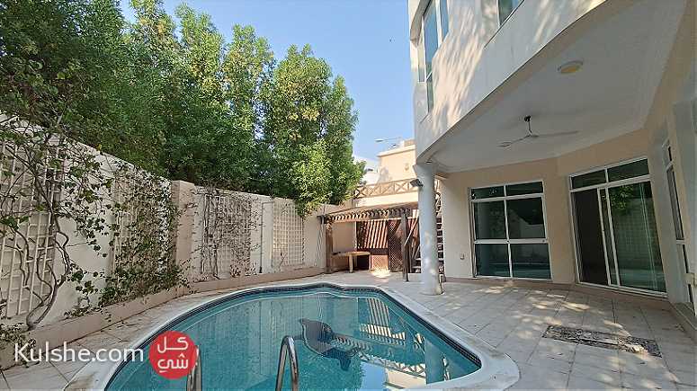 Semi Furnished luxury Villa for Rent in Mahooz - Including EWA - صورة 1