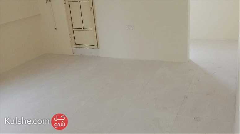 Semi furnished studio flat for rent in Gudaybia near shura council - صورة 1