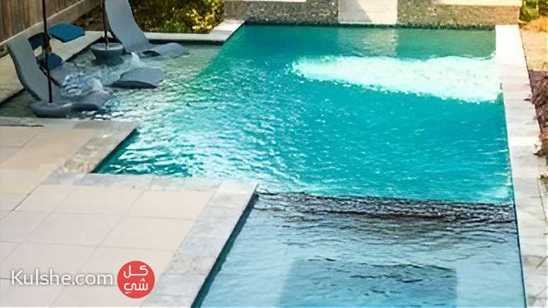 حمام سباحة  مصحوب بجاكوزي - Image 1