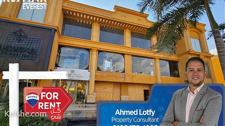 محل للايجار يصلح للأغراض التجارية في قلب الشيخ زايد - مول لوجيندا - Image 1