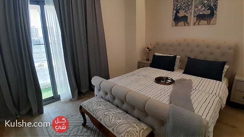 امتلك شقة غرفة وصالة وبالتقسيط 5 سنوات في قرية جميرا الدائرية في دبي - Image 1