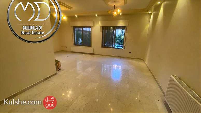 شقة للبيع ام السماق قرب السيتي مول مساحة 250م 4 نوم طابق اول بسعر مميز - Image 1