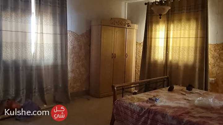 للبيع منزل قديم في الدراز قريب من الجامع الدور الا - Image 1