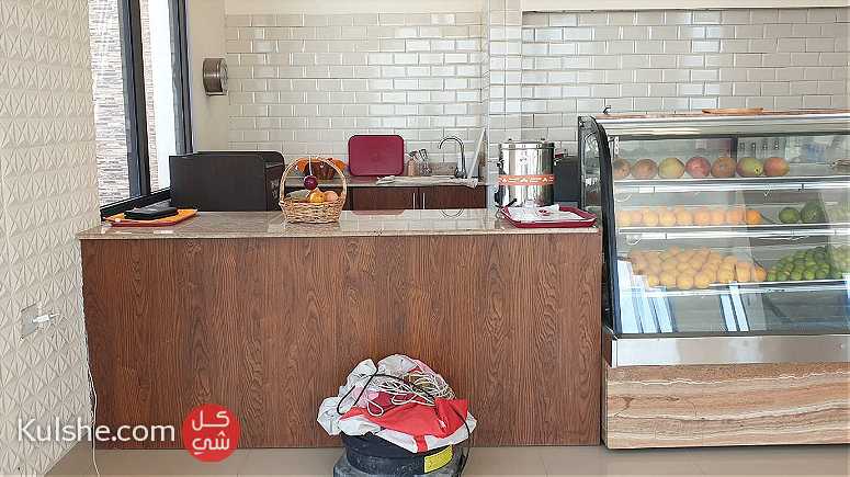 للبيع مطعم بموقع سياحي Resturant for Sale in Salalah مجهز بكامل معداته - Image 1