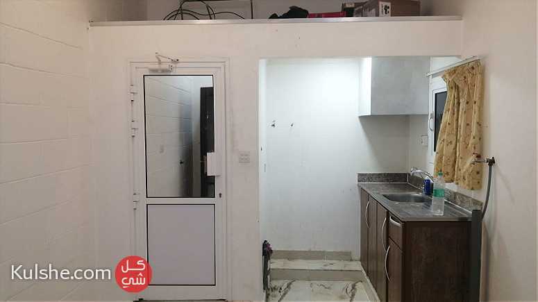 Studio with electricity for rent in Karbabad opposite Seef Mall - صورة 1