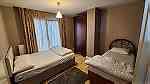 شقة ثلاث غرف نوم وصالة حمامين مفروش اجار سياحي جانب مول جواهر في شيشلي - صورة 8