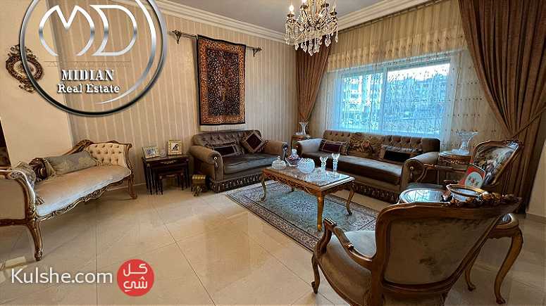 شقة شبه ارضي للبيع ام السماق قرب السيتي مول 190م مع ترس 60م - Image 1