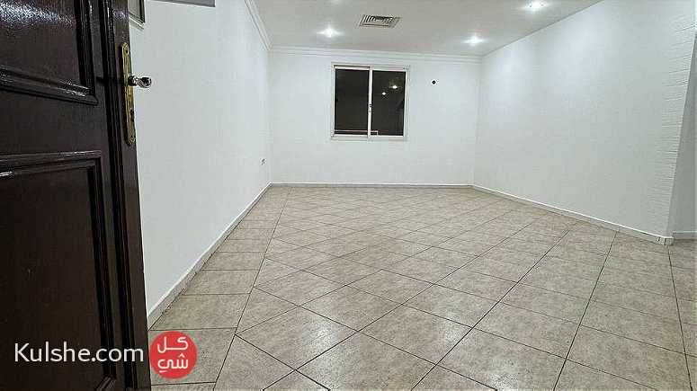 شقة غير مفروشة في السالمية تشطيب سوبر لوكس صالة   3 غرف مع غرفة خادمة - Image 1