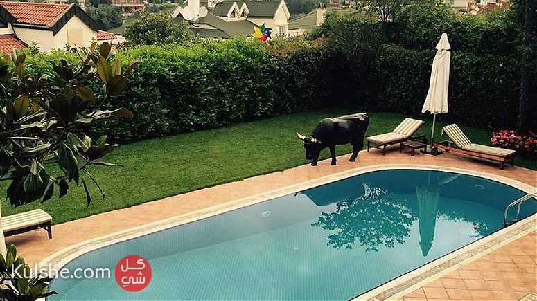 فيلا للايجار في اسطنبول مع حمام سباحه داخلي و خارجي - صورة 1