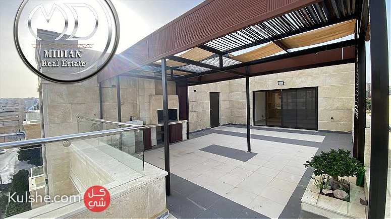 شقة دوبلكس للبيع الجاردنز طابق اخير مع روف 255م ديكورات فاخرة - Image 1