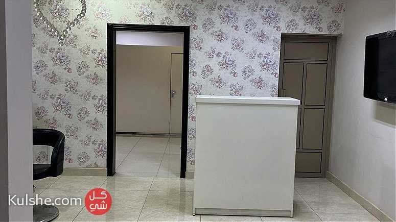 For Sale Fully Equipped Ladies Salon with Team and CR in Al Dair Area - صورة 1