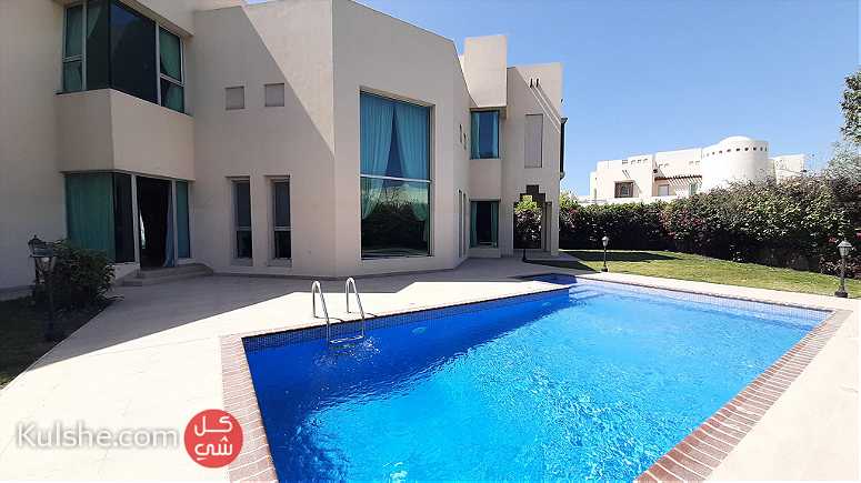 Luxury 4 bedroom villa with private pool close to saudi causeway - Image 1