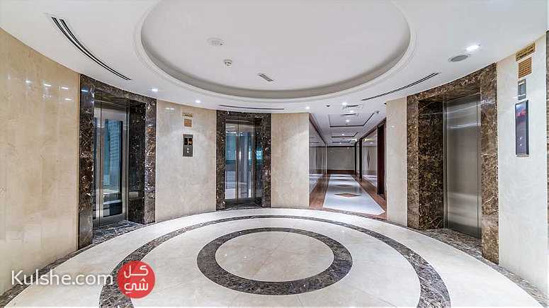 امتلك شقة بالتقسيط 7 سنوات إعادة بيع في أفخم برج في عجمان - Image 1
